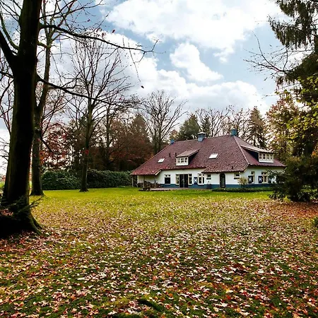 Koetshuis De Baakse Kamp Vakantiehuis